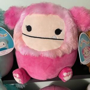 Squishmallows Caparinne the Bigfoot